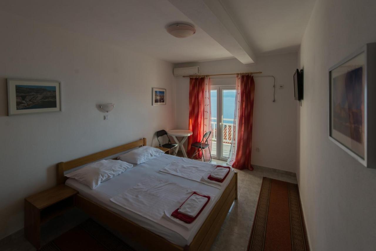 Villa Katarina Омиш Экстерьер фото